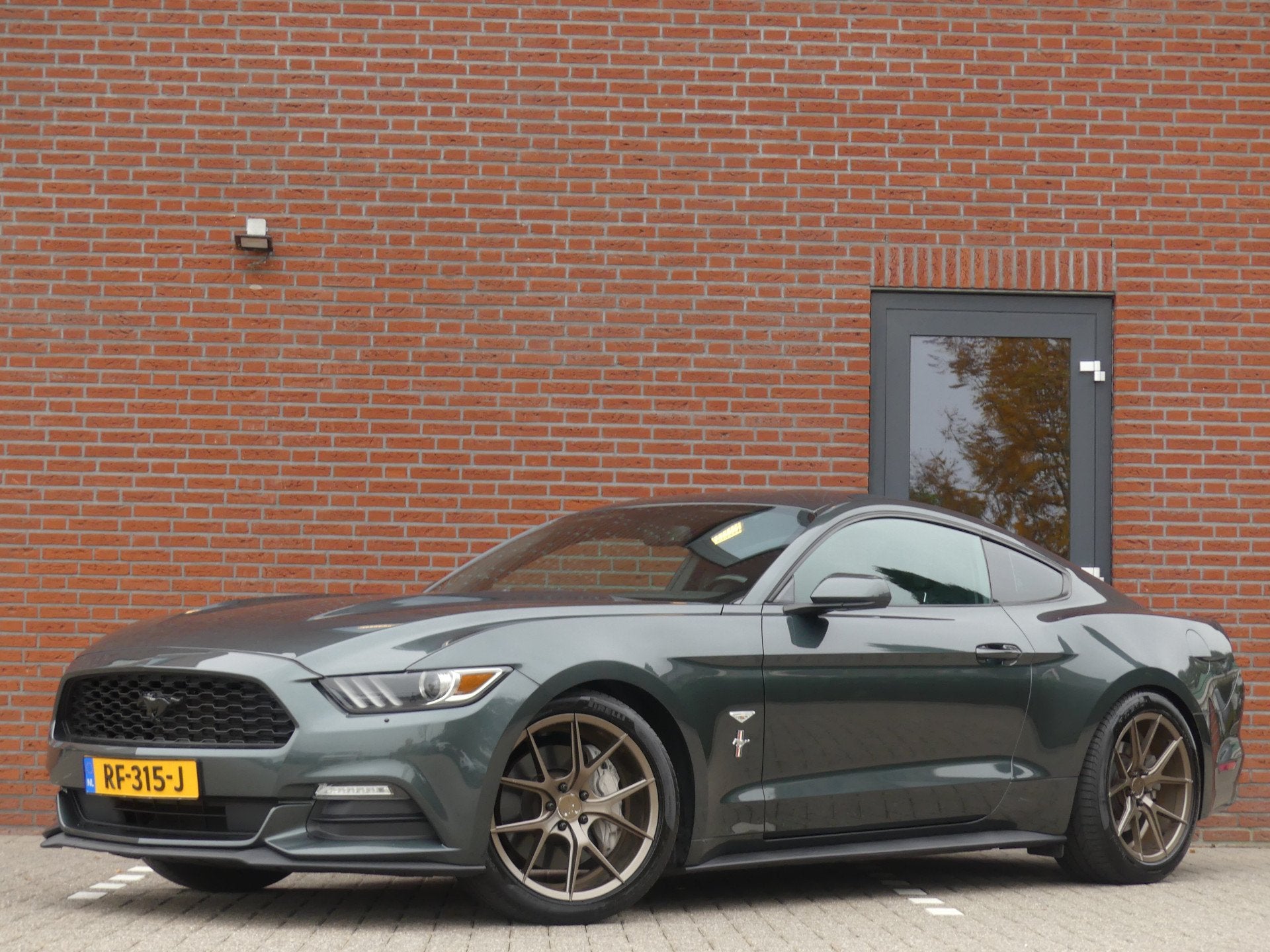 Ford Mustang 3.7 V6 (bj 2015, automaat), Auto's, Automaat, Achterwielaandrijving, Gebruikt, Xenon verlichting