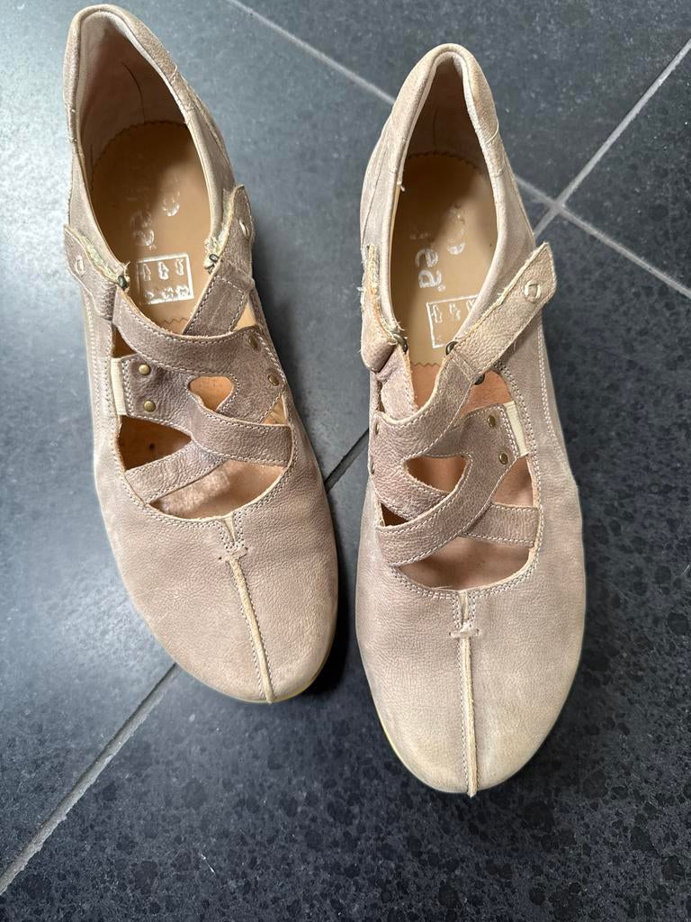 Durea damesschoenen maat 39, Schoenen met lage hakken, Beige, Ophalen of Verzenden, Zo goed als nieuw