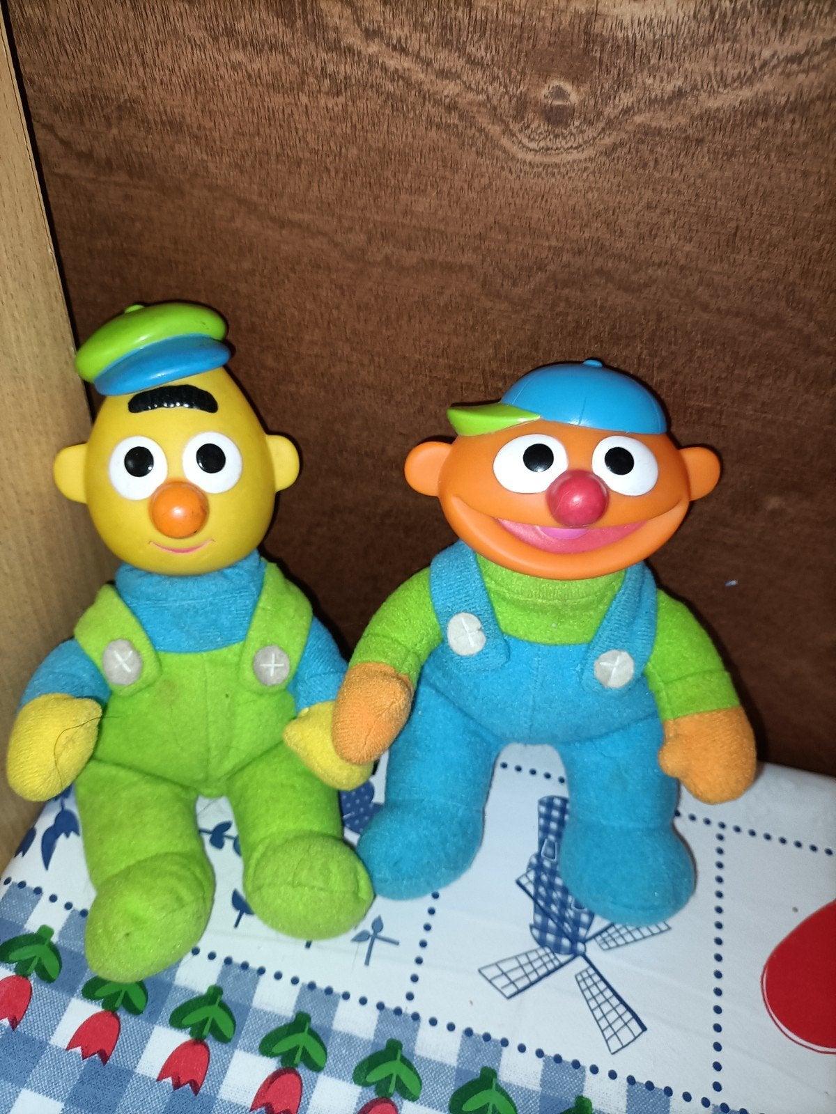 Bert en Ernie knuffels Tygo 19 cm en 17 cm, Ophalen of Verzenden, Zo goed als nieuw, Overige typen