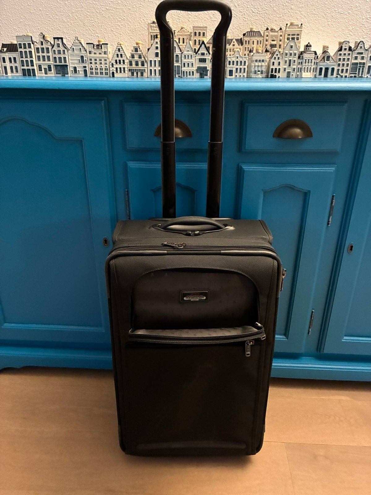 Tumi frequent traveler cabin luggage, Ophalen of Verzenden, Zo goed als nieuw, 30 cm of meer