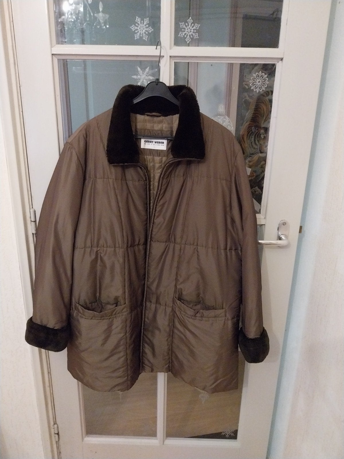 Gerry Weber Edition gewatteerde jas met bontkraag, Ophalen, Bruin, Maat 46/48 (XL) of groter, Zo goed als nieuw
