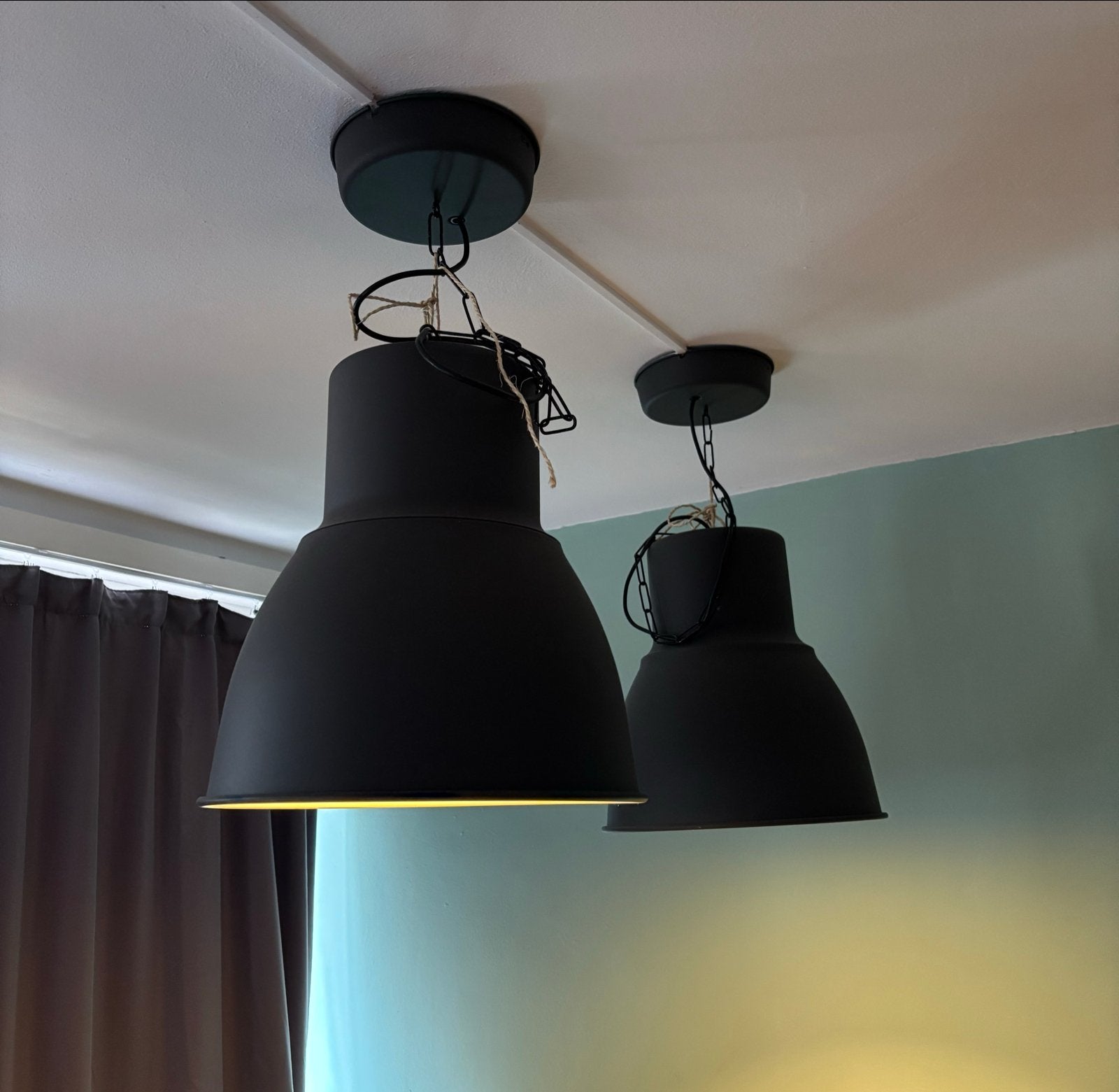 2x IKEA Industriële Lampen met Ophangketting, Ophalen, Gebruikt, Metaal, Minder dan 50 cm