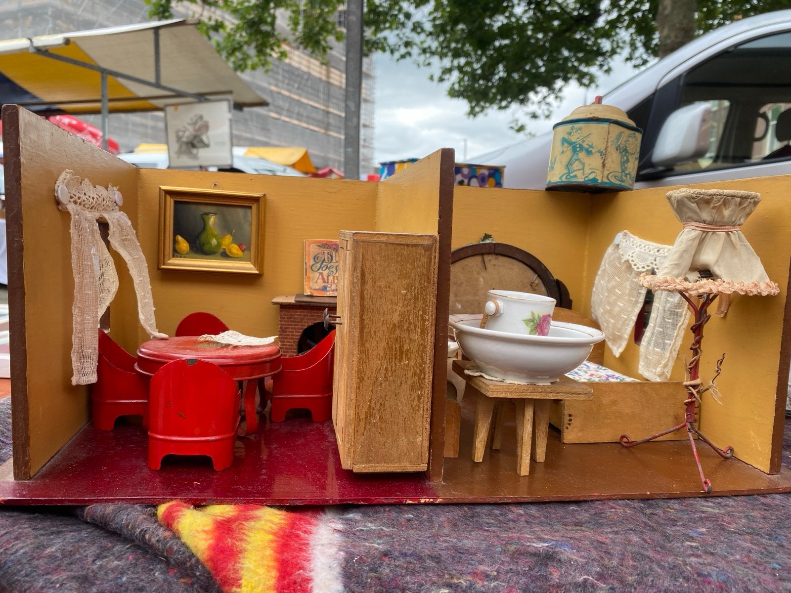 Antiek Poppenhuis Jaren '20/'30 met Meubels, Ophalen of Verzenden, Gebruikt, Poppenhuis