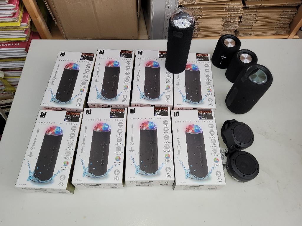 13 stuks nieuwe bluetooth speakers, Audio, Tv en Foto, Luidsprekers, Overige merken, Nieuw, Ophalen of Verzenden, 120 watt of meer
