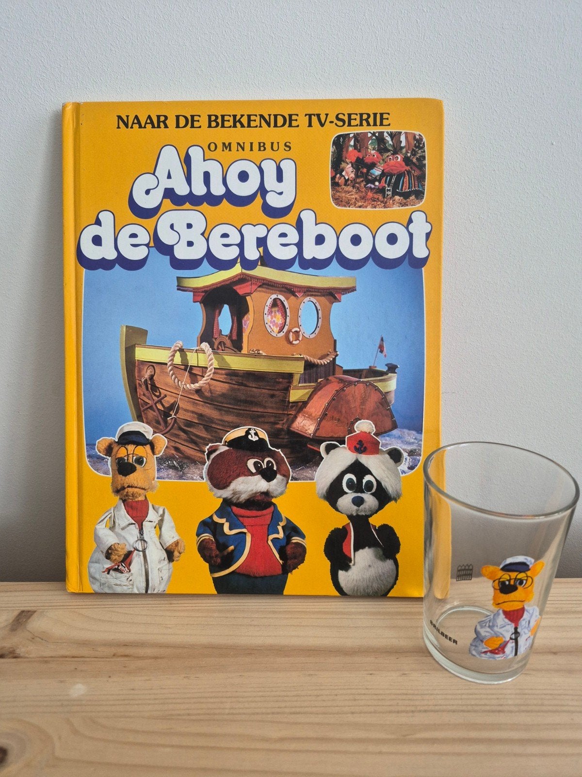 Ahoy de Bereboot Omnibus + Brilbeer glas, Fictie algemeen, Ophalen of Verzenden, Zo goed als nieuw, Jan Borkus, Bert Dijkstra, Paul van Gorcum