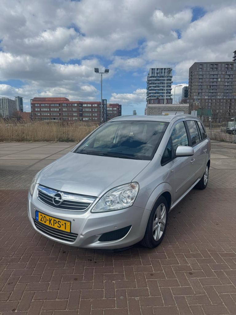 Opel Zafira 1.8 2010 Grijs Nieuwe apk Nap Km, Voorwielaandrijving, Zwart, 4 cilinders, Particulier
