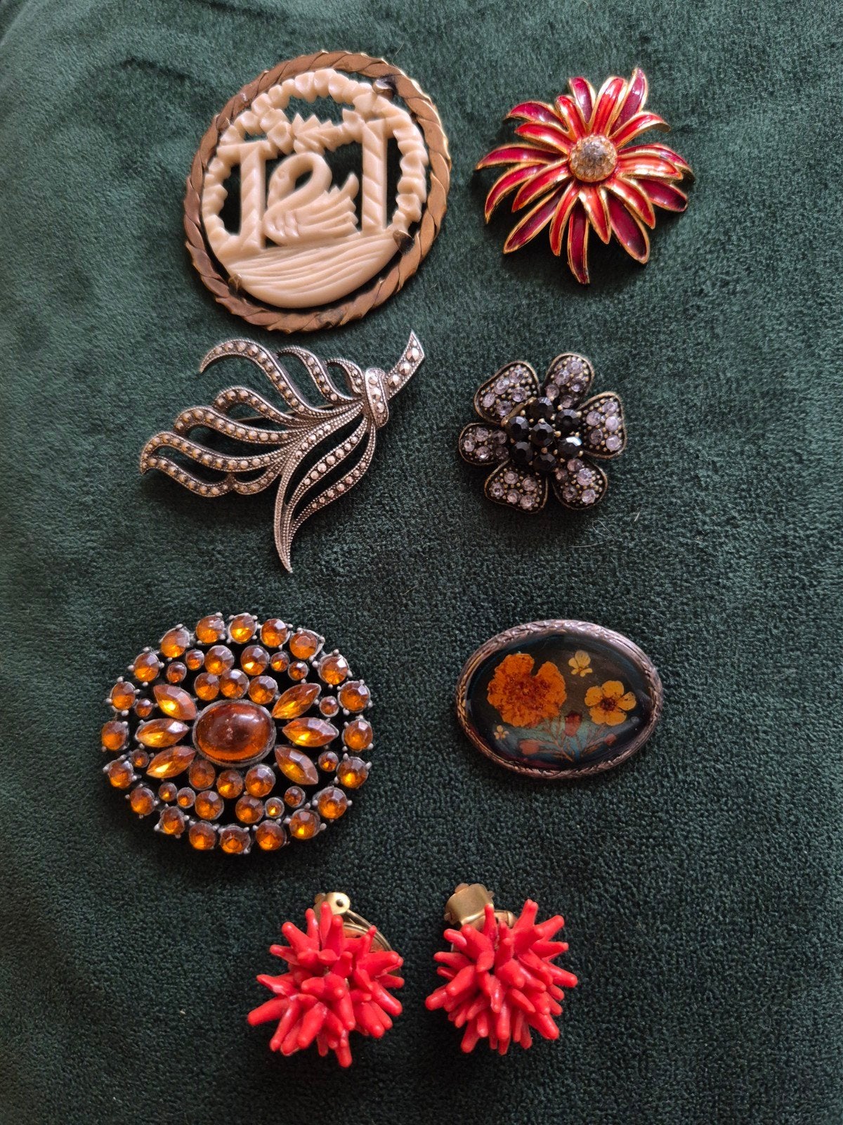 vintage broches en oorbellen, Ophalen of Verzenden, Zo goed als nieuw, Overige kleuren, Overige materialen
