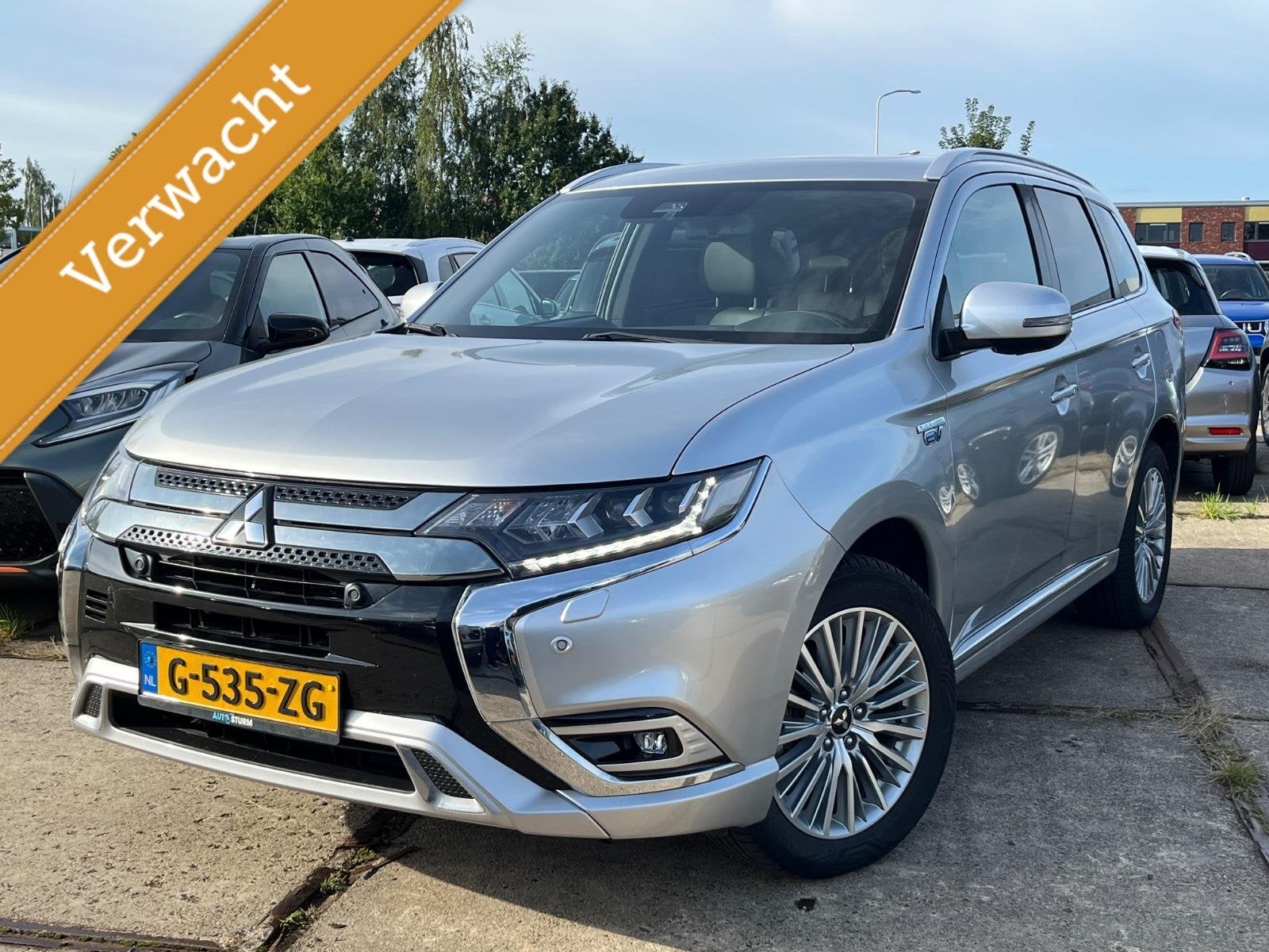 Mitsubishi Outlander 2.4 PHEV Instyle | Schuif-kantel |, Auto's, Automaat, 135 pk, Euro 6, 4 cilinders