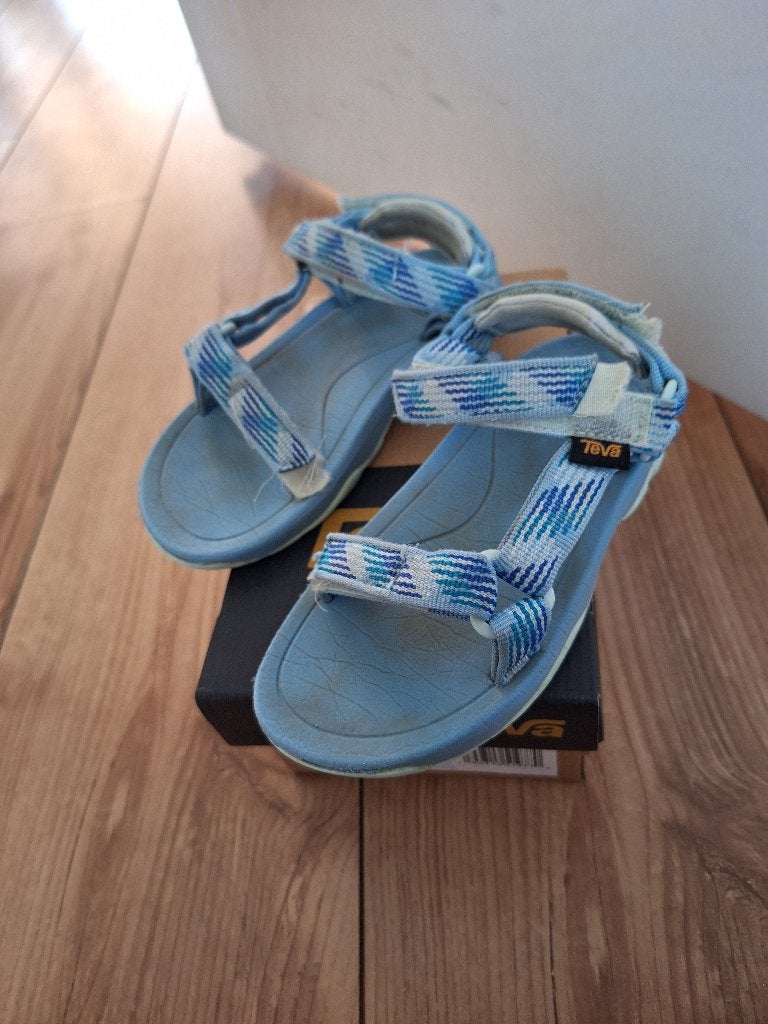 Teva sandalen maat 26, Kinderen en Baby's, Kinderkleding | Schoenen en Sokken, Ophalen of Verzenden, Gebruikt, Overige typen