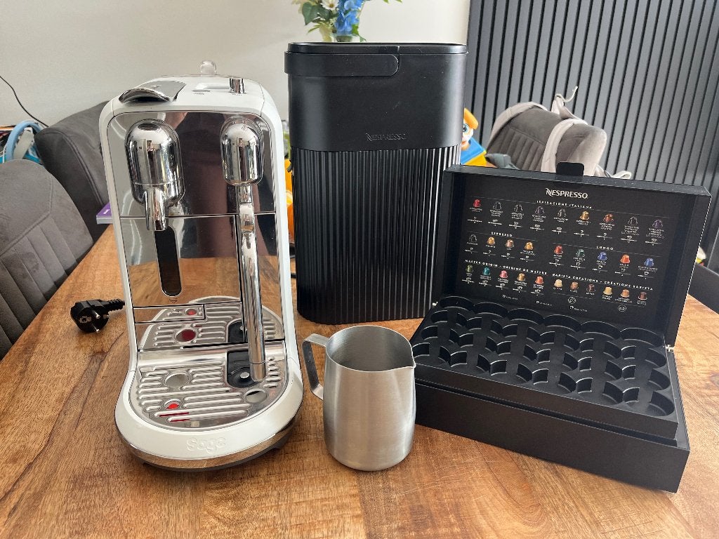 Sage Nespresso Creatista Plus, Ophalen, Koffiepads en cups, Gebruikt, Koffiemachine