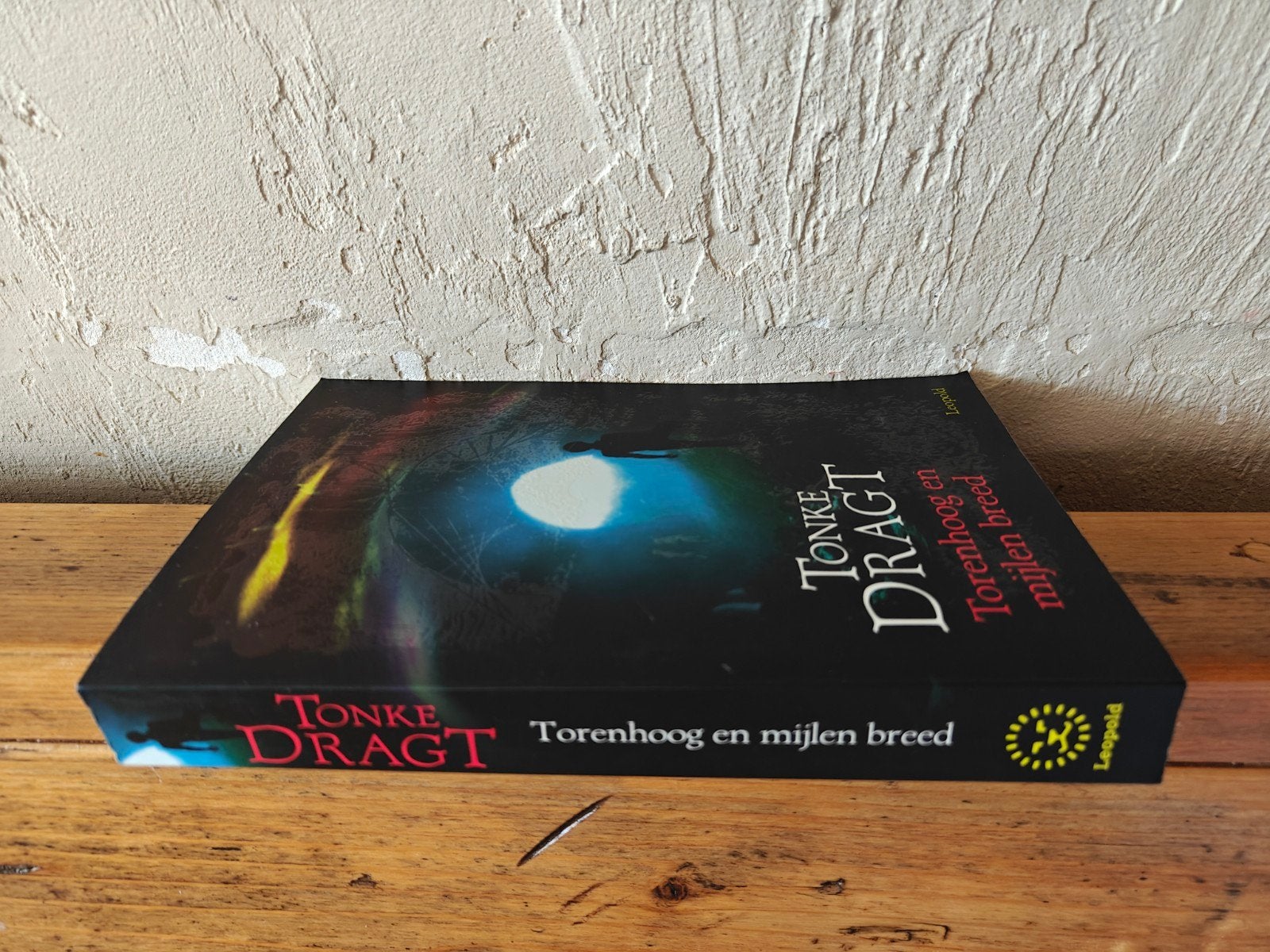 Torenhoog en mijlen breed., Boeken, Ophalen of Verzenden
