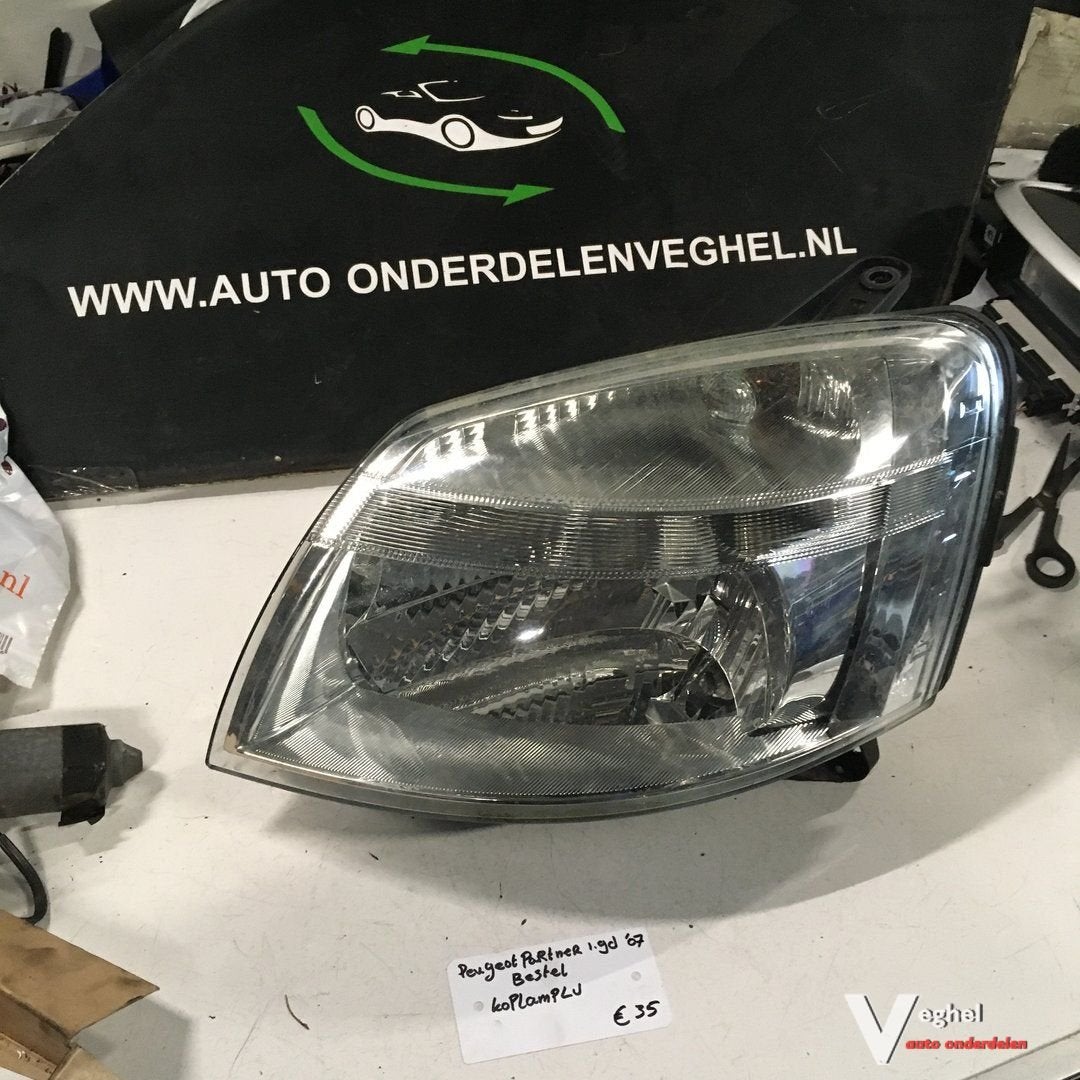 Peugeot Partner Bestel  1.9 D 2007 Koplamp Rechtsvoor of Lin, Gebruikt, -, -, Ophalen of Verzenden