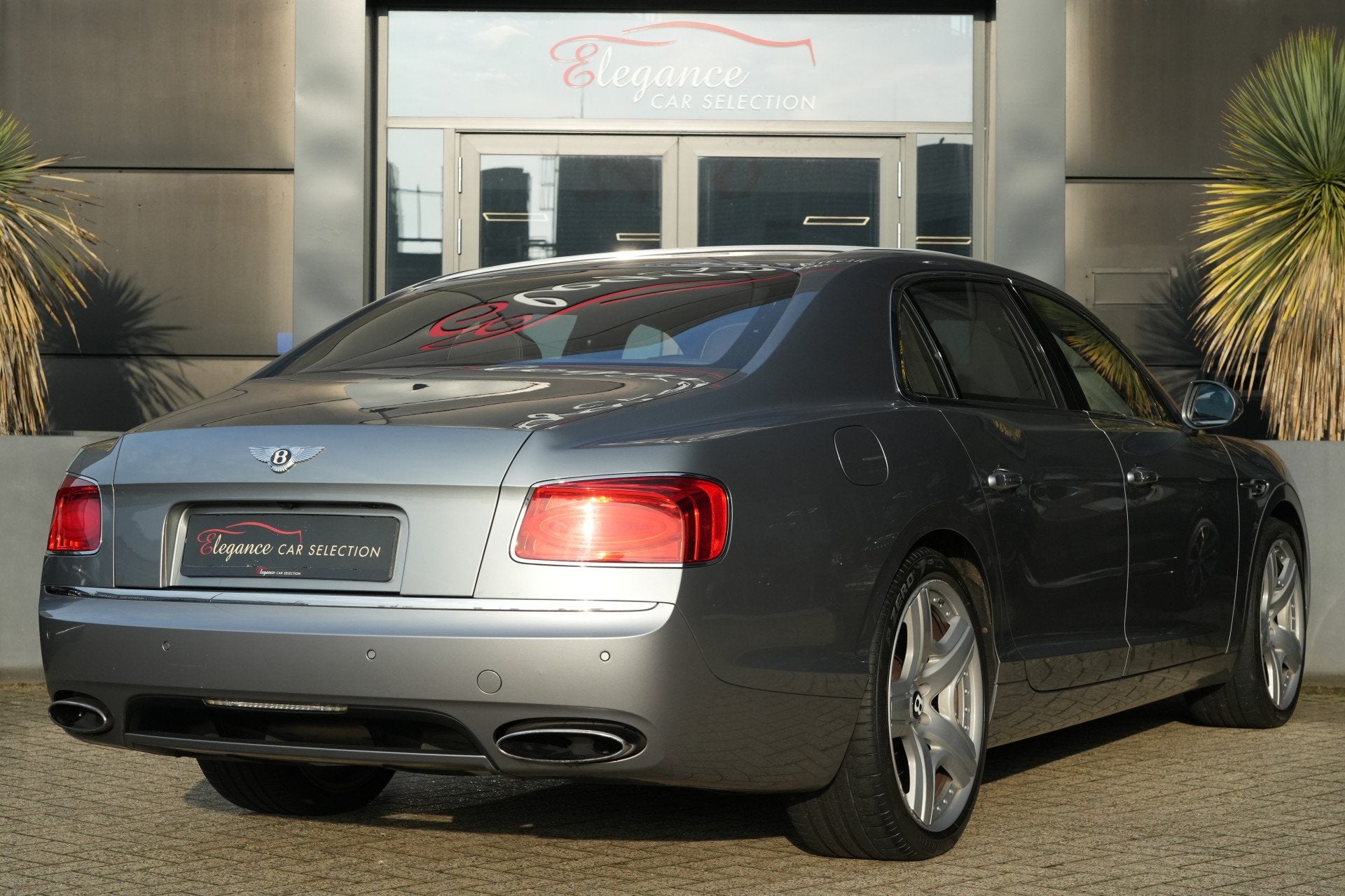 Bentley Flying Spur 6.0 W12 | 626PK | Pano | 21" | Massage |, Auto's, Bentley, Automaat, Gebruikt, Euro 6, 12 cilinders