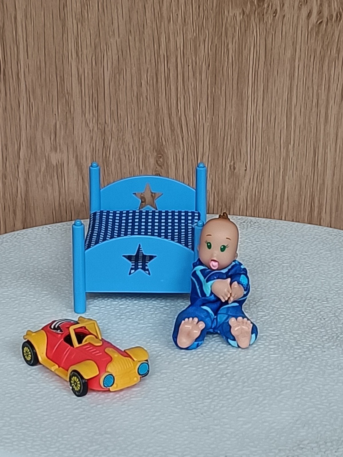 Slaapkamer spulletjes jongen poppenhuis, Ophalen of Verzenden, Gebruikt, Poppenhuis