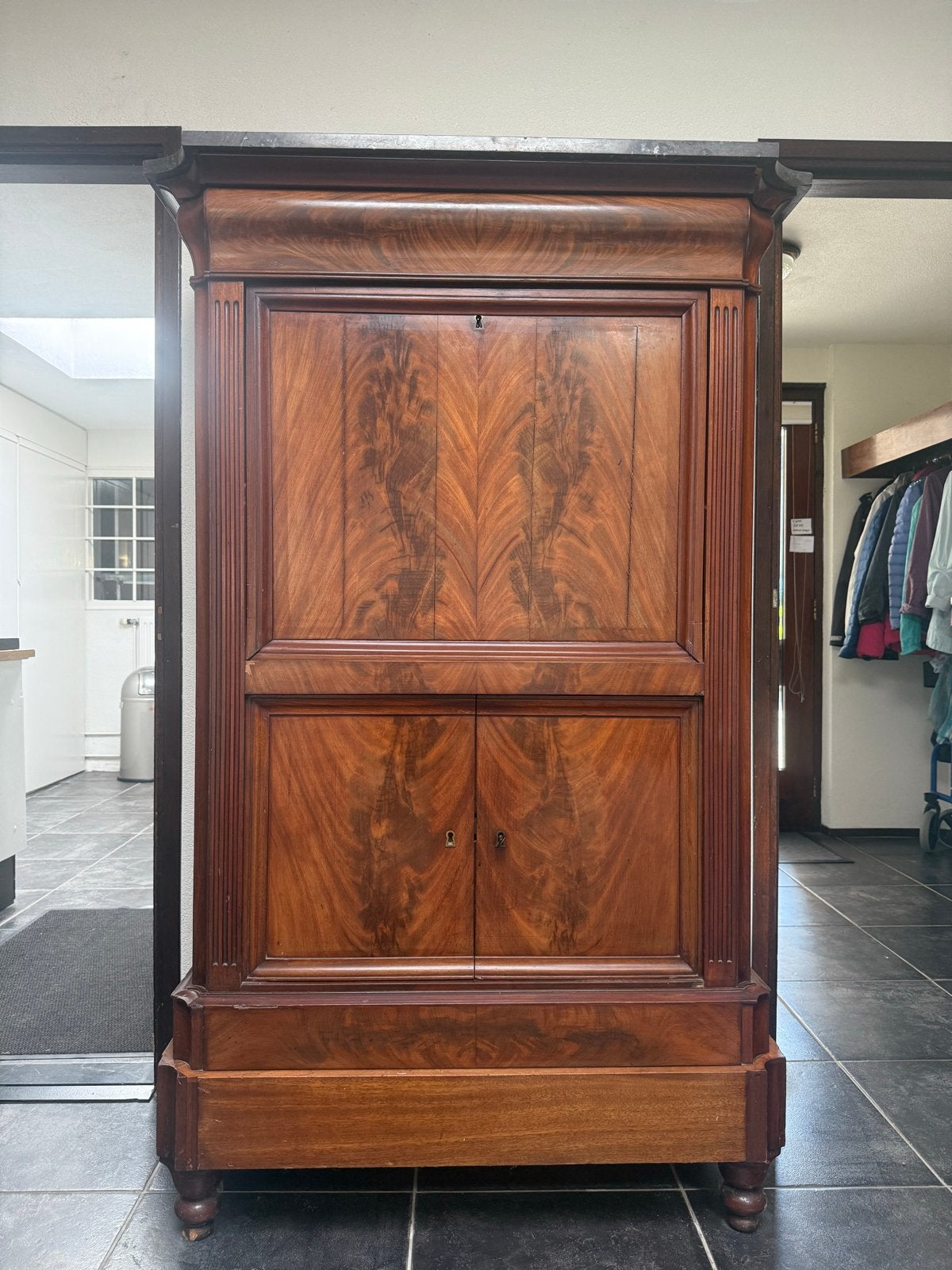 Antieke secretaire kast met verborgen lades, Ophalen of Verzenden