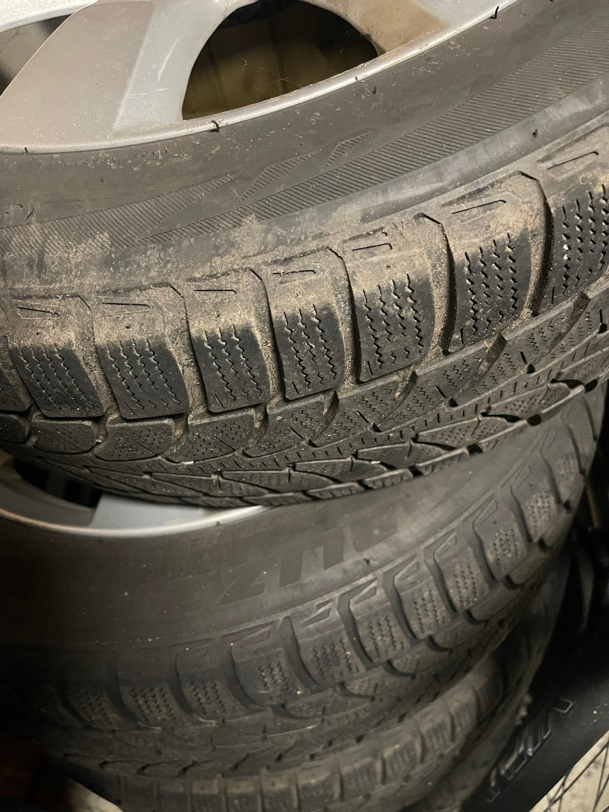Winterwielen Mitsubishi outlander, Auto-onderdelen, Banden en Velgen, Ophalen, 18 inch, Banden en Velgen, Winterbanden