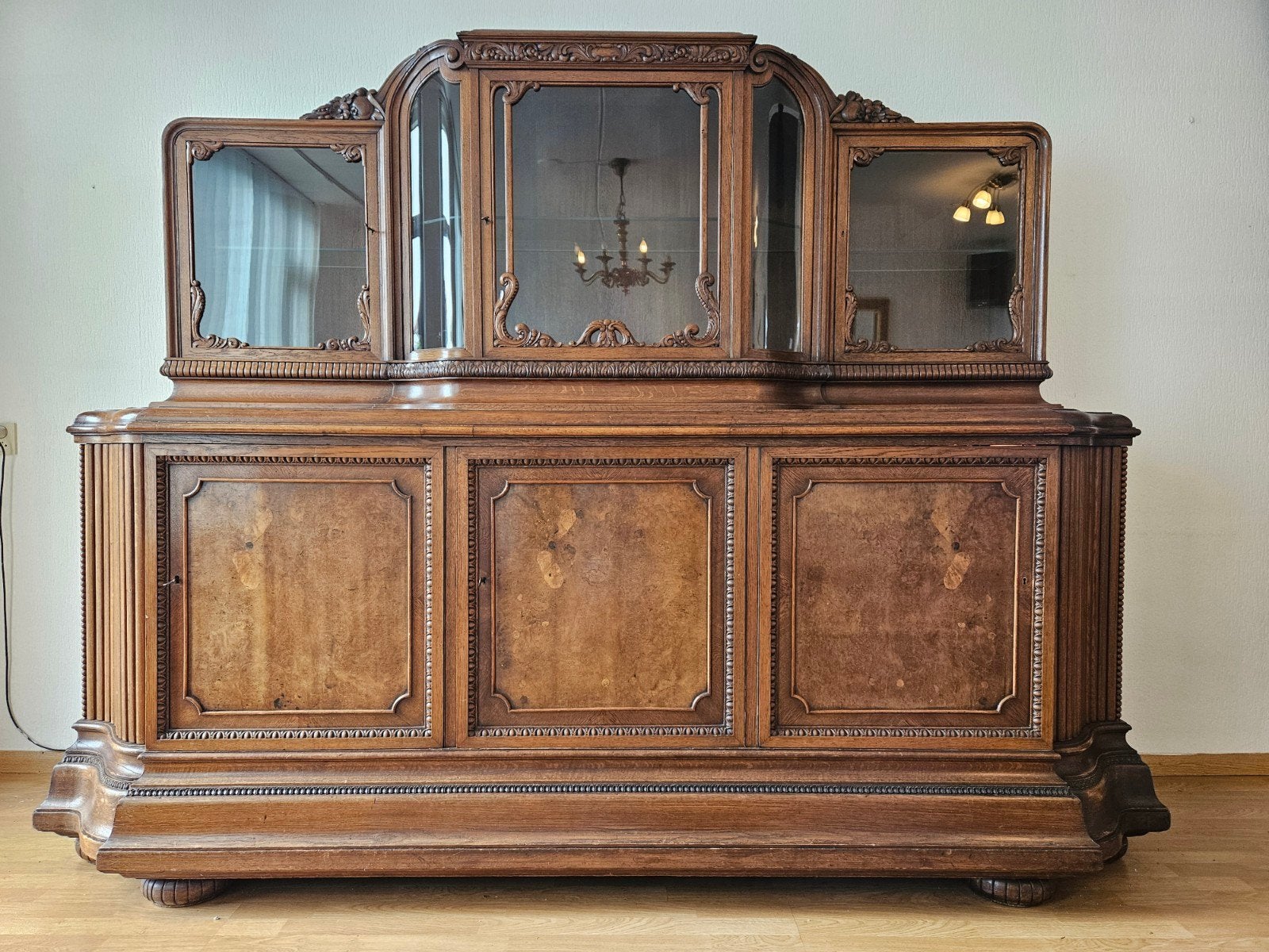 TEAB Antieke buffetkasten / dressior / vitrine, Antiek en Kunst, Ophalen
