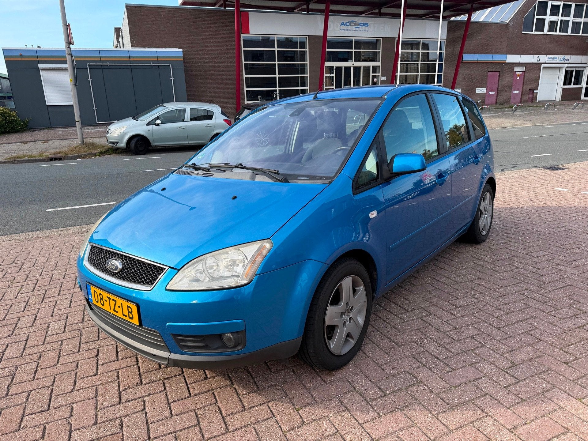 Ford Focus C-Max 1.8-16V Futura Clima Cruise Airco APK NAP T, Auto's, Voorwielaandrijving, Dealer onderhouden, 4 cilinders, Blauw