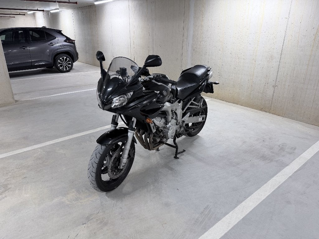 Yamaha FZ6 Fazer 2005 Zwart, Motoren, 4 cilinders, Motorrijbewijs A, Gebruikt, Particulier