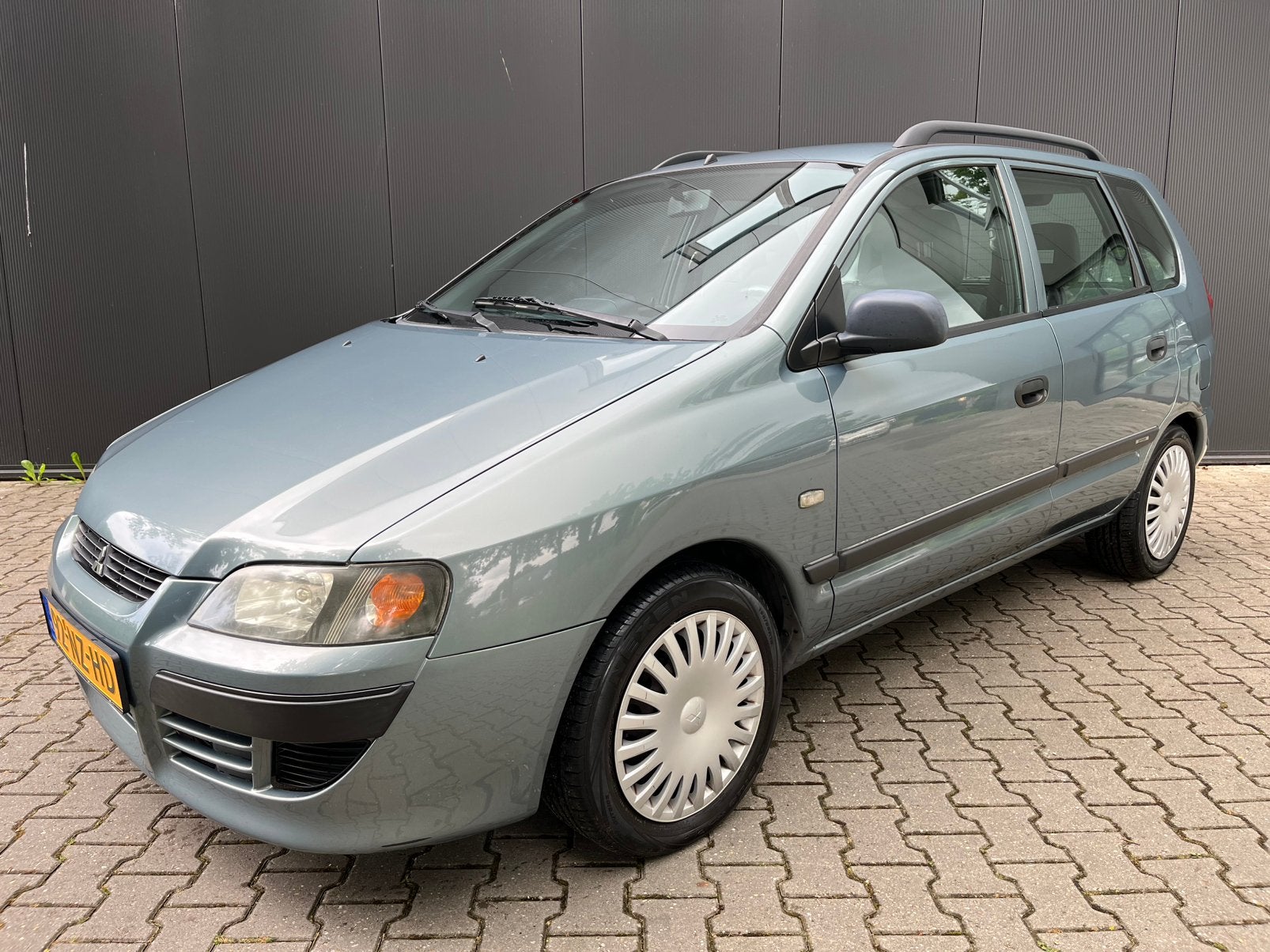 Mitsubishi Space Star 1.6 Shogun. Airco. Erg nette staat., Auto's, Mitsubishi, Stof, 4 cilinders, Handgeschakeld, Grijs