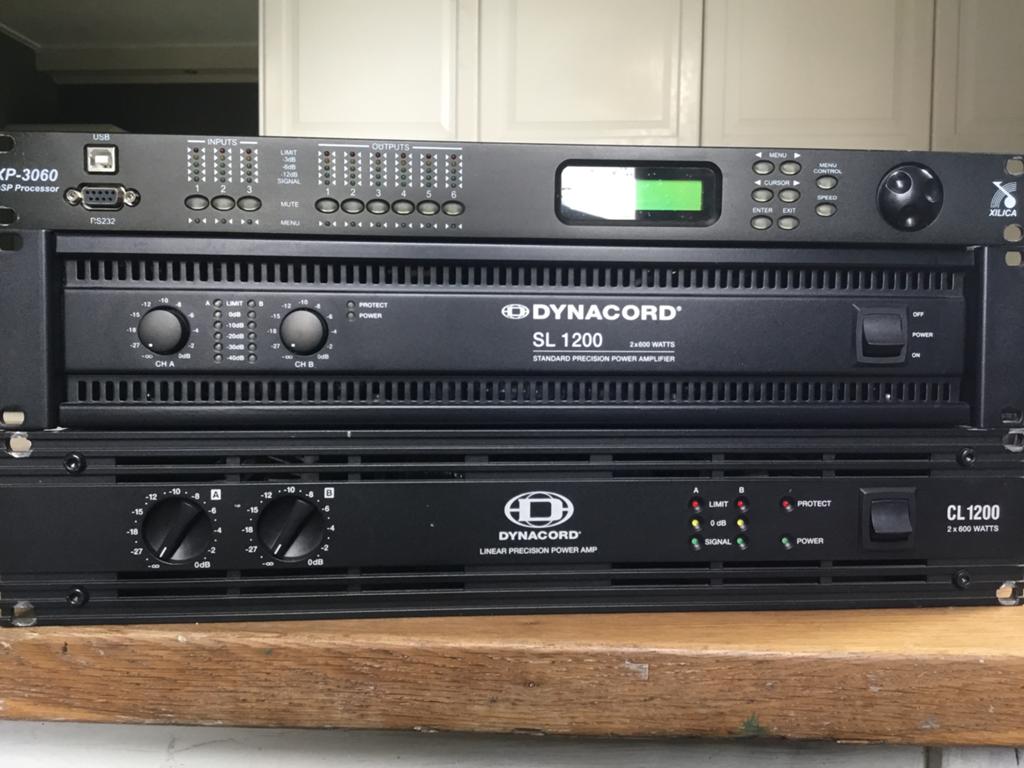 Dynacord + Xilica PA set / actieve cross-overs., Ophalen, Zo goed als nieuw, 1000 watt of meer, P.A.