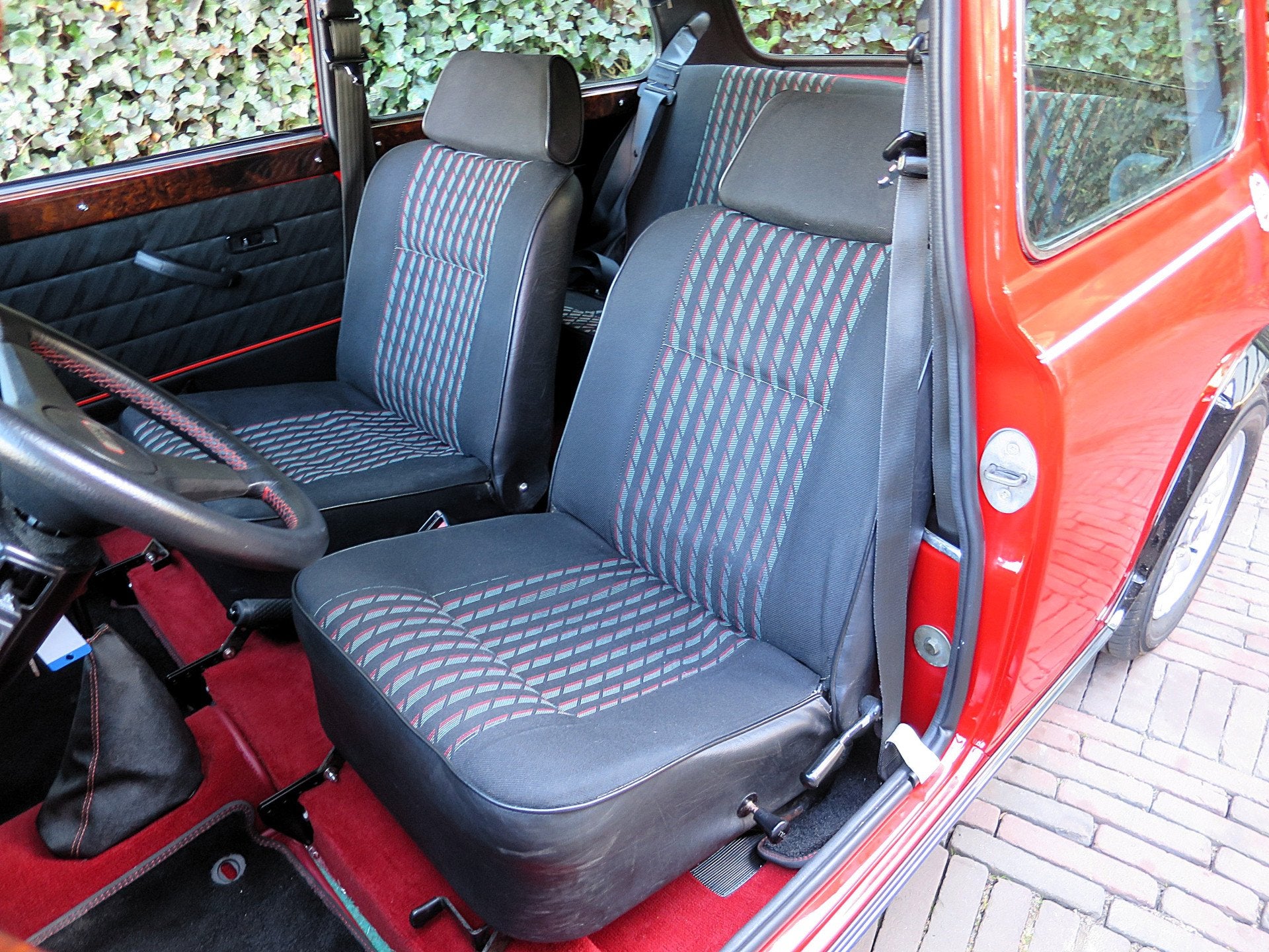MINI 1000 Mayfair NL-auto, Cooper uitgevoerd, harde body, ro, Auto's, Oldtimers, Voorwielaandrijving, 12 maanden, Stof, Zwart