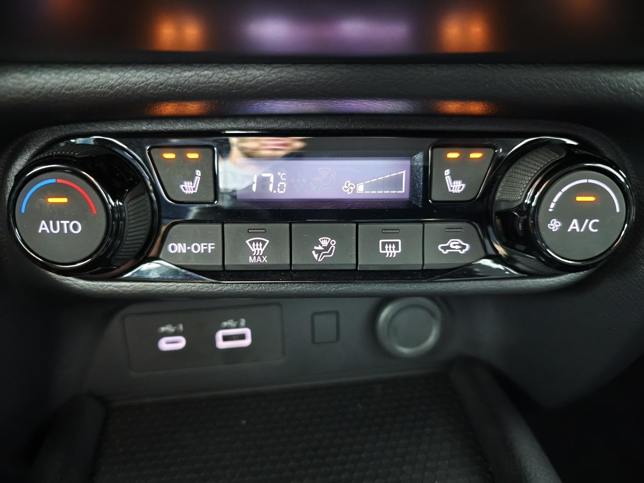 Foto 13 van Nissan Juke 1.0 DIG-T Business Access | Achteruitrijcamera |