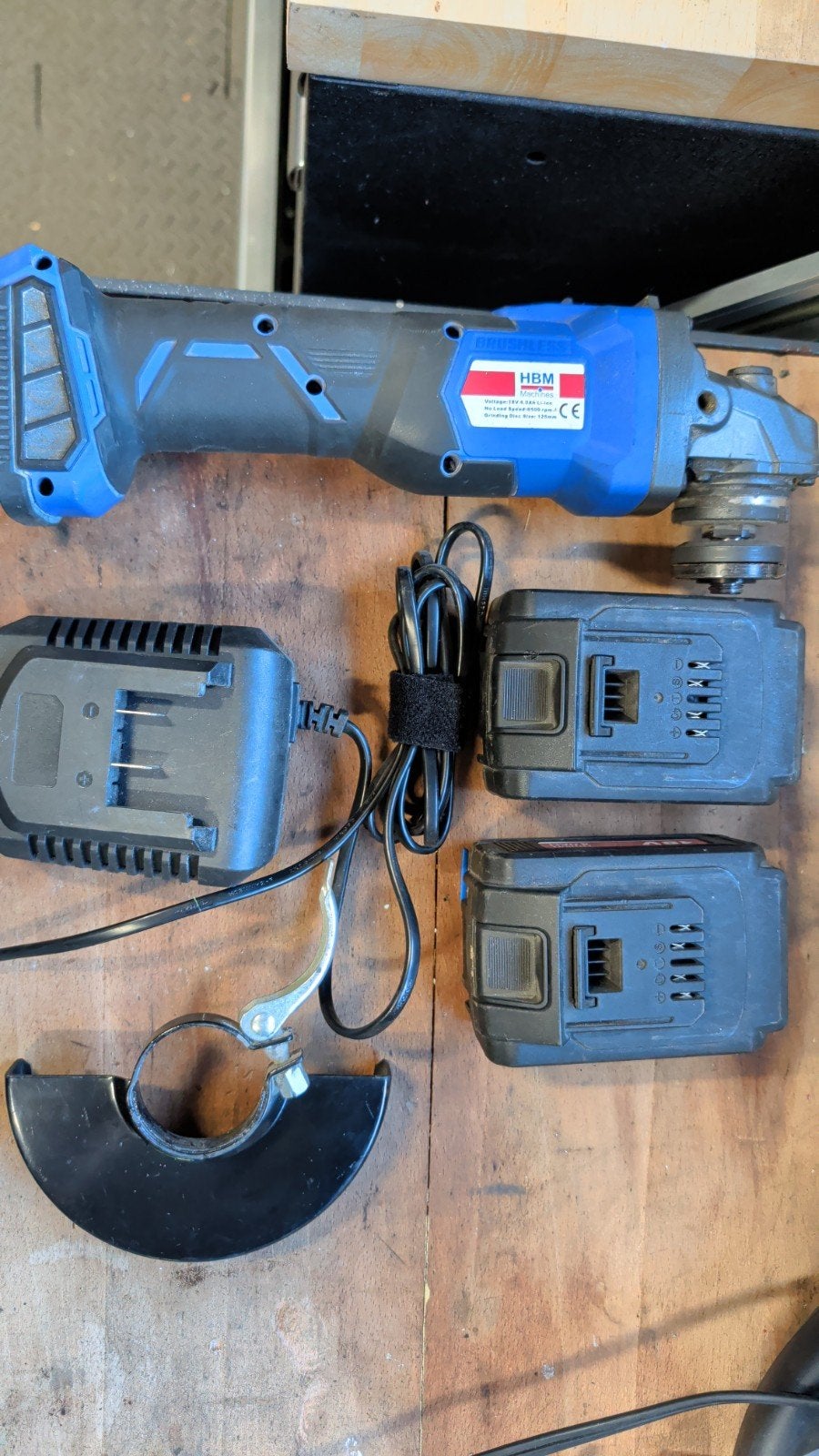 HBM Accu Haakse Slijper 18V met 2x 4.0Ah Accu's en Lader, Ophalen of Verzenden, Gebruikt