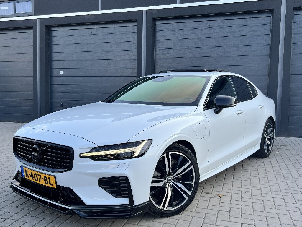 S60 T8 AWD R Design Polestar Eng. Pano 360 Pilot As B&W HUD, Automaat, Dealer onderhouden, 4 cilinders, S60