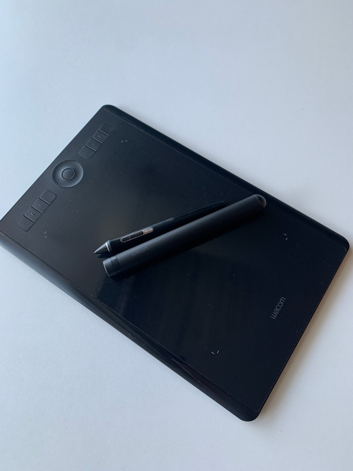 Wacom Intuos Pro - tekentablet - pen tablet, Computers en Software, Tekentablets, Ophalen of Verzenden, Multi-touch, Gebruikt
