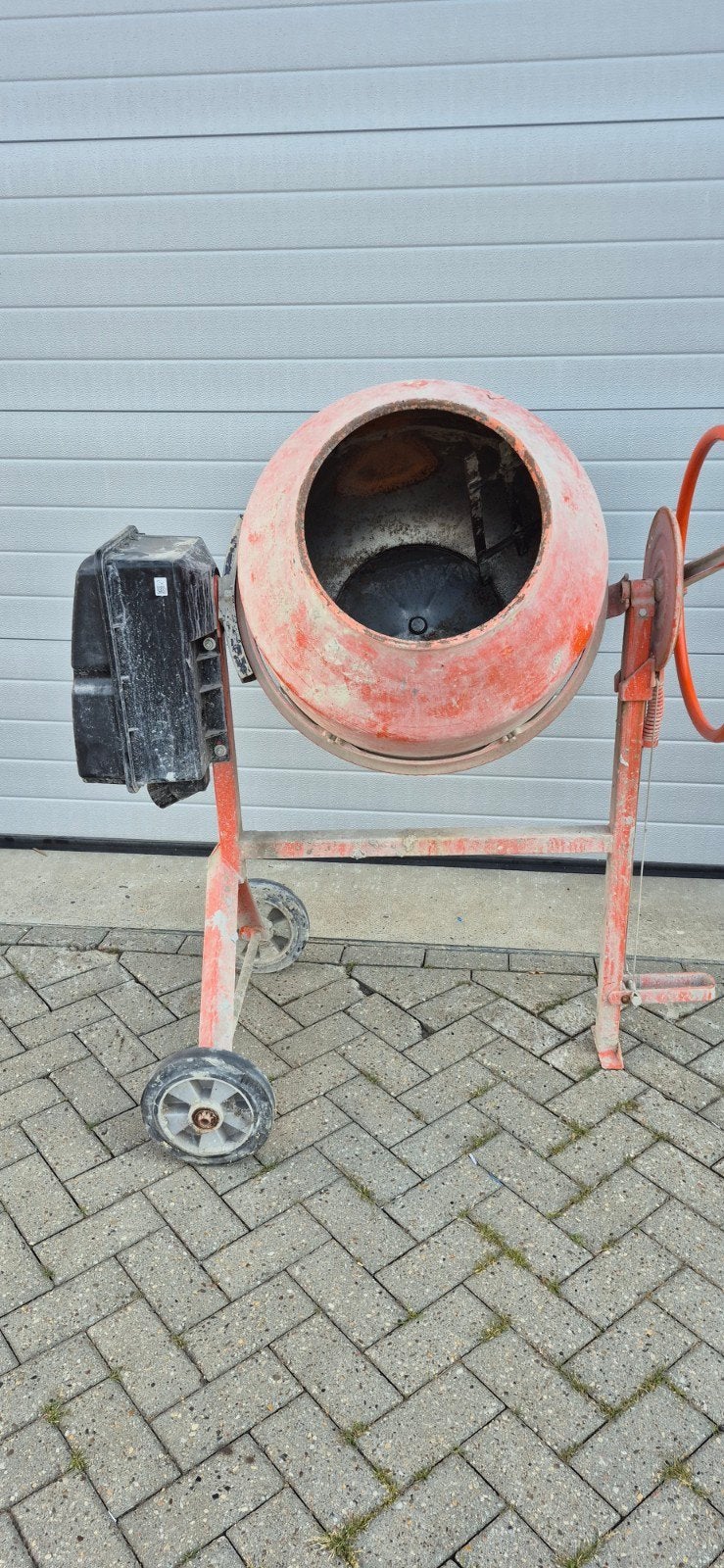 Gebruikte betonmolen Ideaal voor kleine klussen, Doe-het-zelf en Verbouw, Betonmolens, Ophalen, Gebruikt
