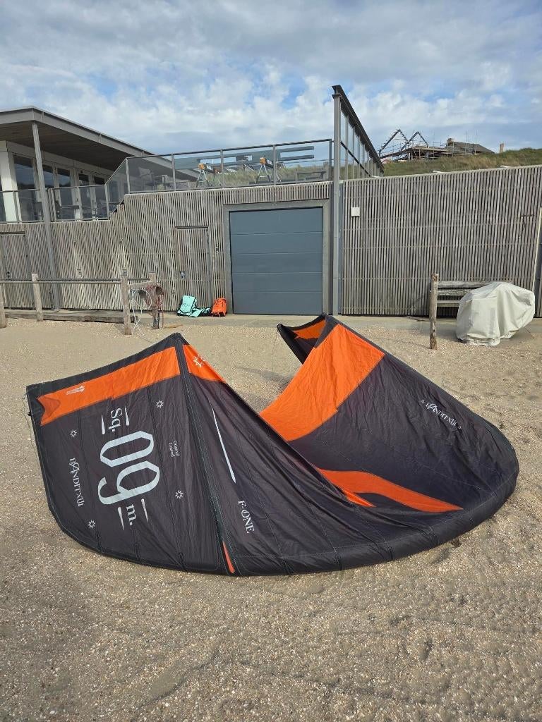 F-one Bandit 9 mt, 16 serie 2024  (evt ook 7,11 en linx bar), Watersport en Boten, Kitesurfen, Twintip, 9 m², Ophalen of Verzenden