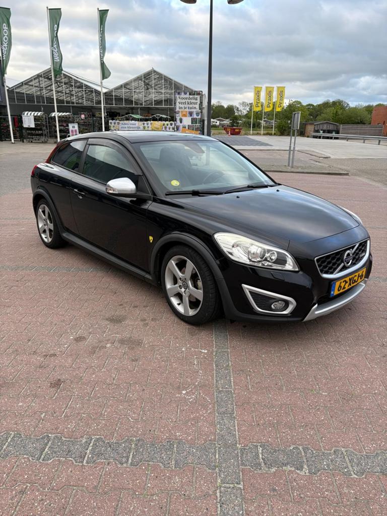 Volvo C30 D2 84KW 2012 Zwart, Auto's, Voorwielaandrijving, Zwart, 4 cilinders, 4 stoelen