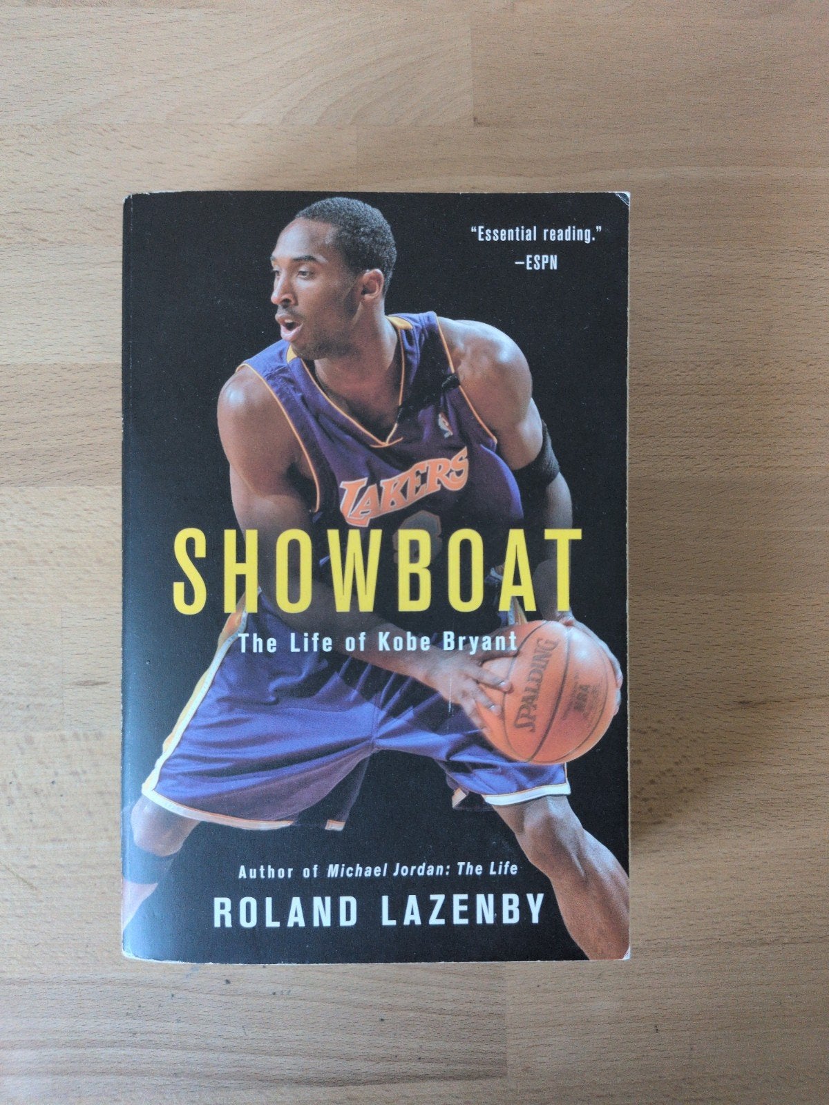Showboat the life of Kobe Bryant, Boeken, Ophalen of Verzenden