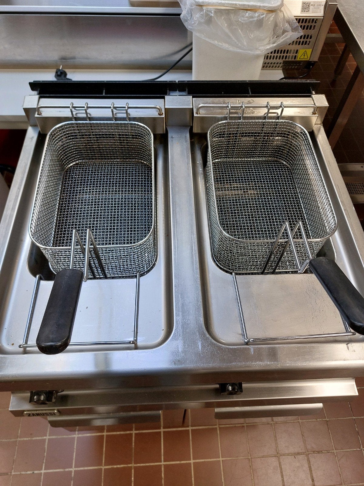 Zanussi Professionele Dubbele Friteuse - Horeca Kwaliteit, Ophalen, Gebruikt, Fornuis, Frituur en Grillen