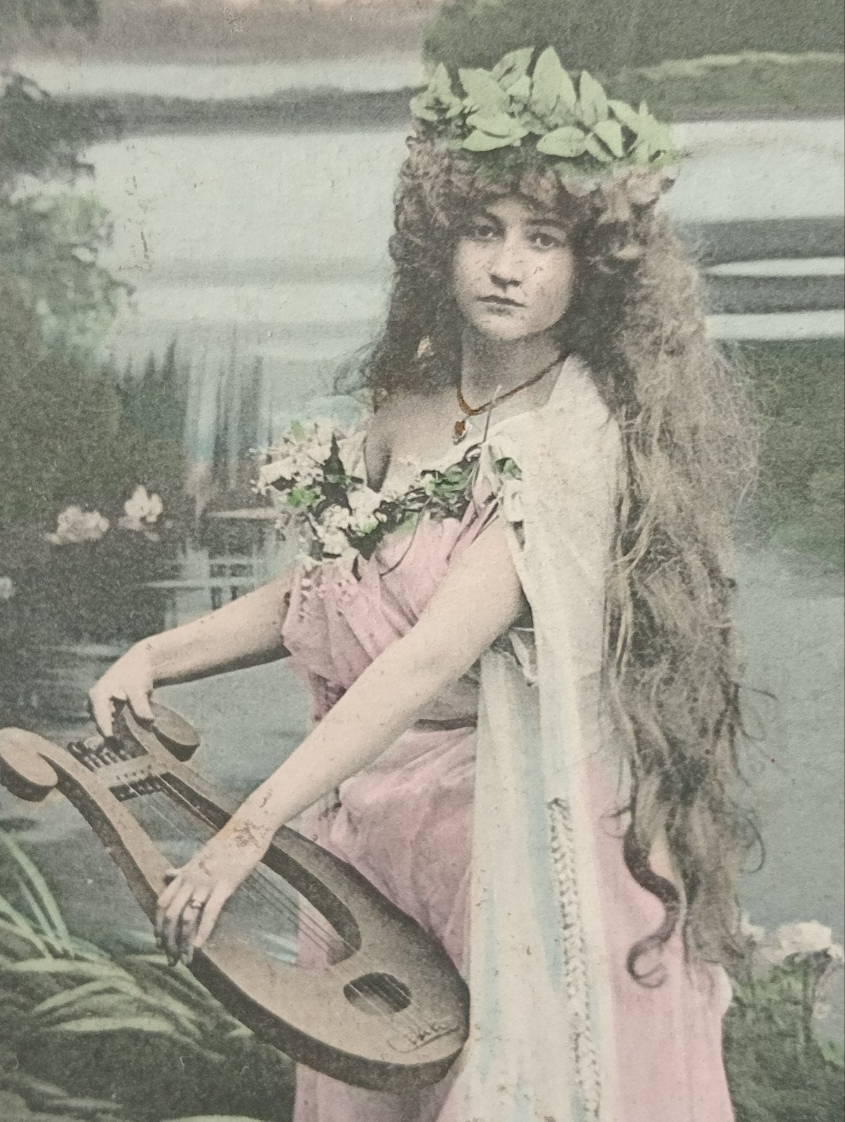 Antieke Ansichtkaart: Vrouw met Lier, Muziekthema (1912), Ophalen of Verzenden, Voor 1920, Overige thema's