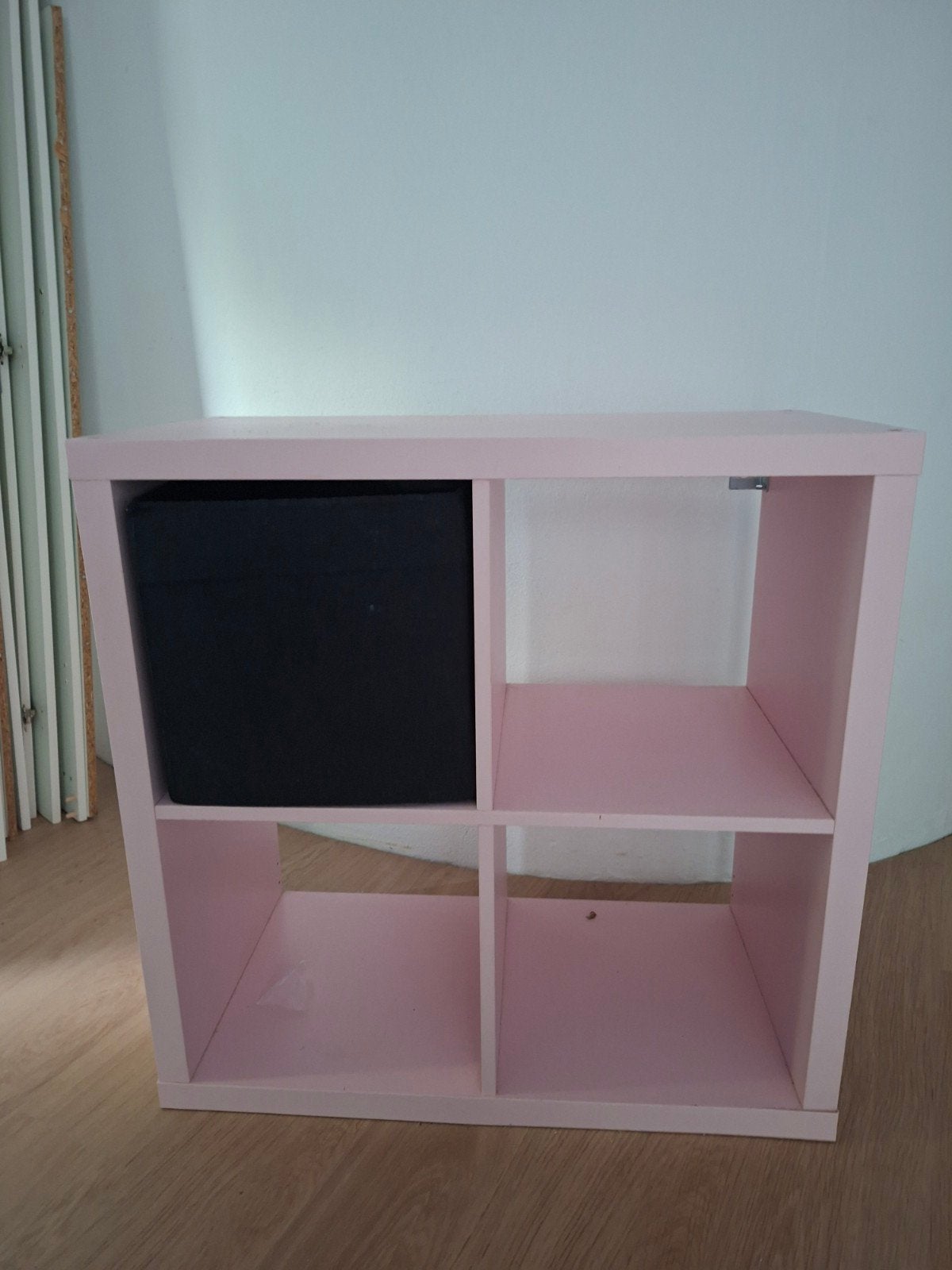Roze KALLAX-achtig vakkenkastje met 4 vakken, Ophalen, Gebruikt