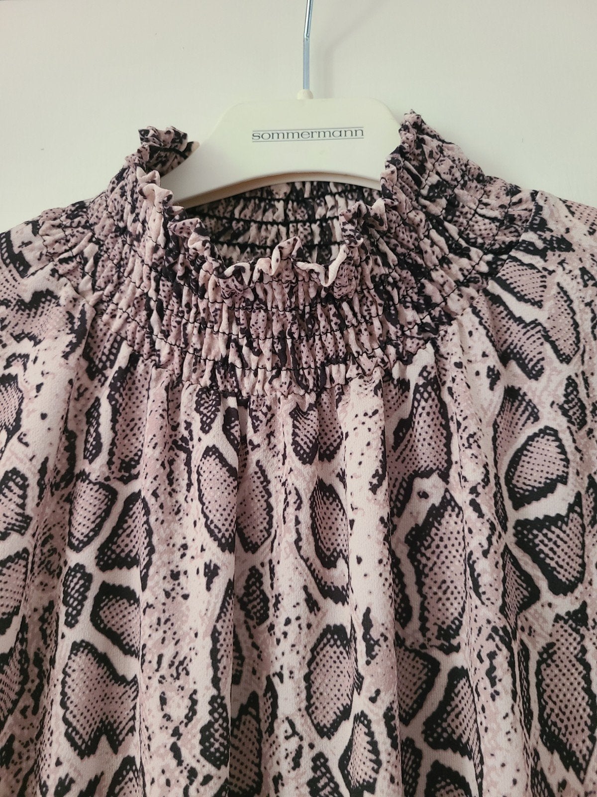 Blouse met slangenprint, Ophalen of Verzenden, Zo goed als nieuw, Maat 36 (S), Meerkleurig