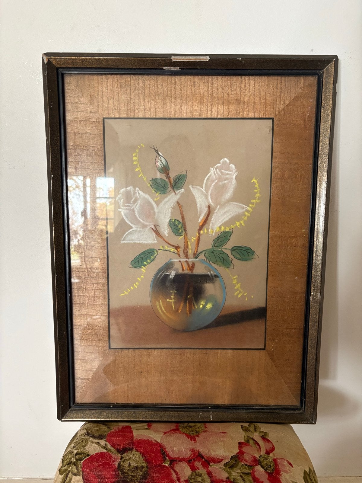 Vintage Pastel Tekening: Witte Rozen in Vaas, Antiek en Kunst, Bloemen, Ophalen of Verzenden, Papier, Ingelijst