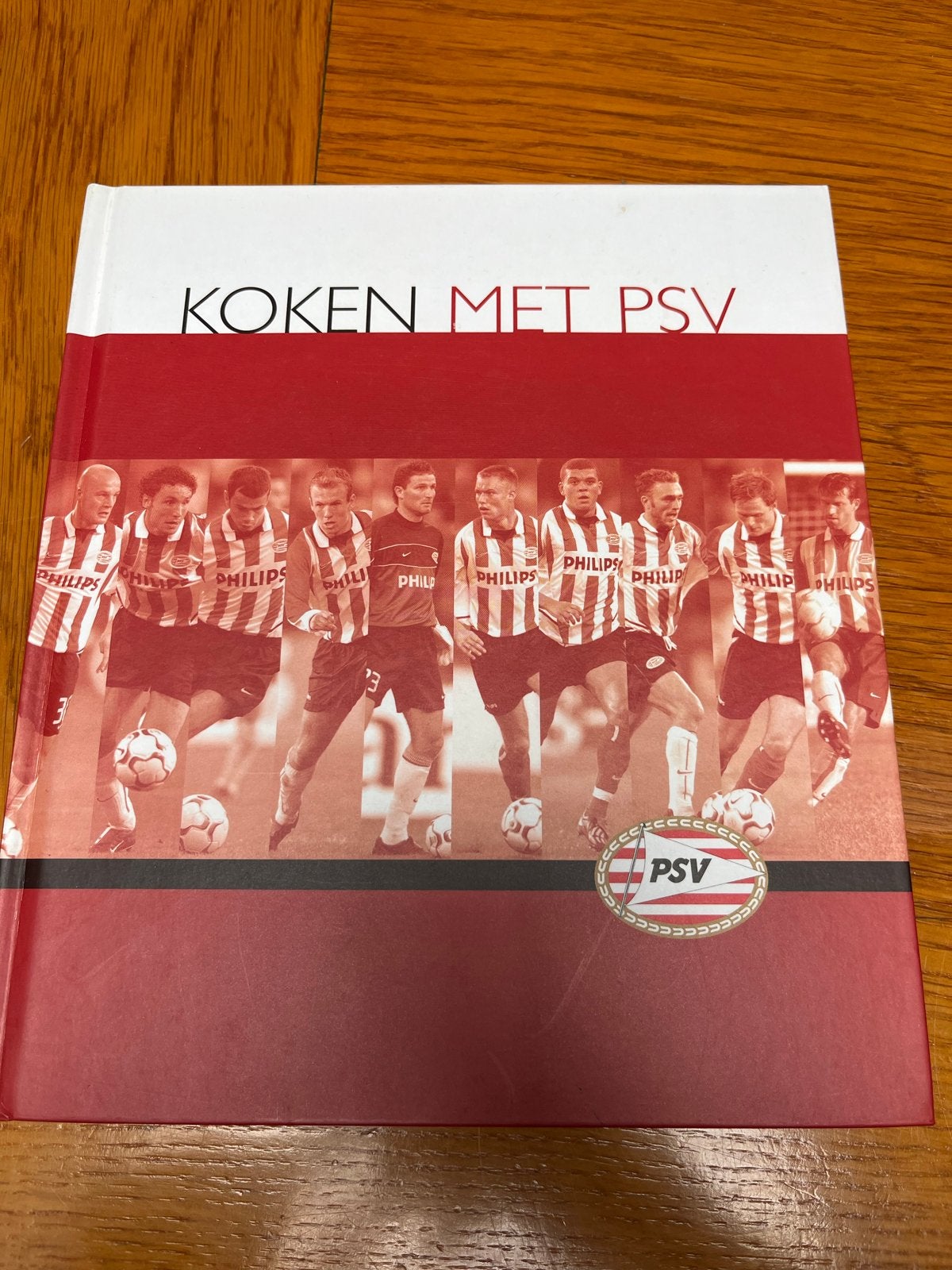 Koken met PSV - Uniek kookboek met spelersrecepten, Ophalen of Verzenden, Zo goed als nieuw, Nederland en België, Voorgerechten en Soepen