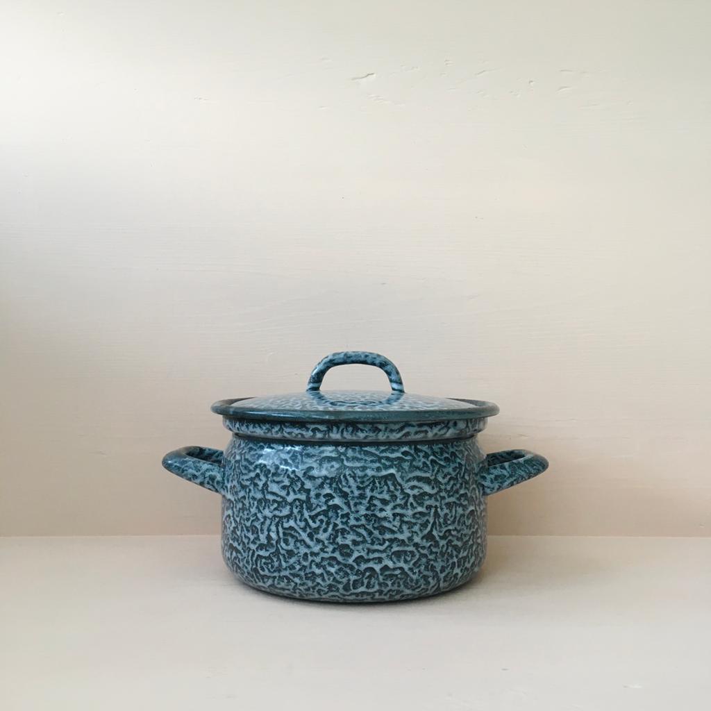 Pannetje met deksel van grijs gewolkt emaille, Ophalen of Verzenden