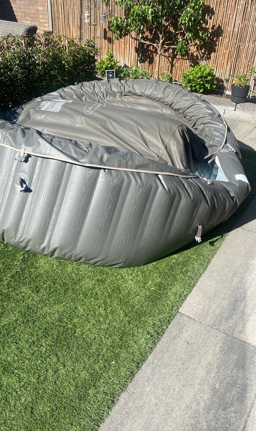 Opblaasbare jacuzzi gratis ophalen zsm!!!, Tuin en Terras, Bubbelbaden en Hottubs, Gebruikt, Pomp, Ophalen