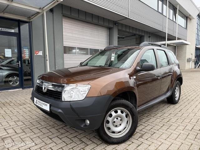 Dacia Duster 1.6 Benzine Ambiance Trekhaak Hoge instap, Auto's, 13 km/l, Gebruikt, 1225 kg, 4 cilinders