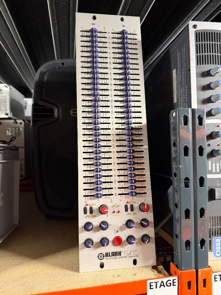 Klark Teknik DN370 grafische equalizer, Ophalen, Zo goed als nieuw, Equalizer