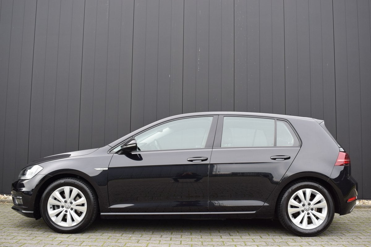 Volkswagen Golf 1.5 TSI Comfortline Business ECC | Alcantara, Voorwielaandrijving, 4 cilinders, Met garantie (alle), Alcantara