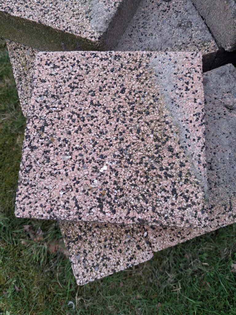 Gratis terras tegels 20 bij 20 cm 25 m2, Tuin en Terras, Tegels en Klinkers, Ophalen, Gebruikt, 10 m² of meer, Overige typen