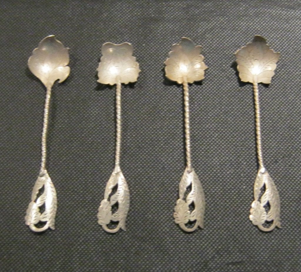 4 Antieke zilveren theelepeltjes., Antiek en Kunst, Ophalen of Verzenden, Zilver