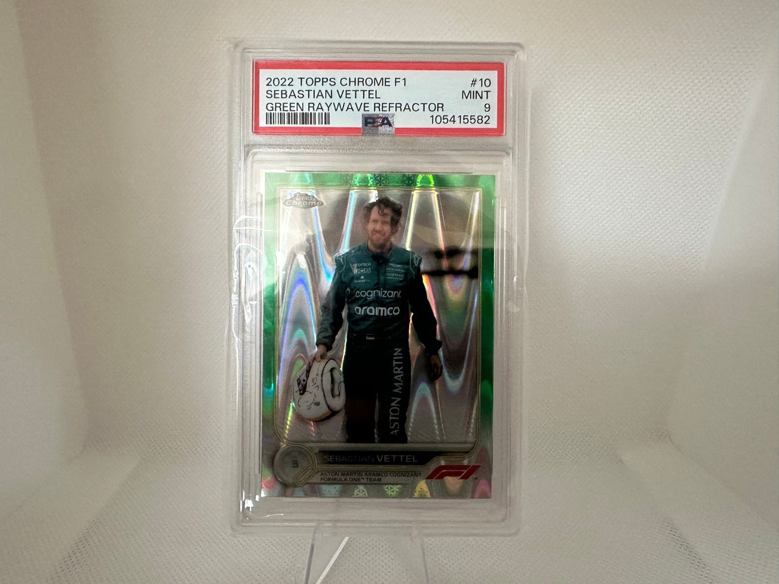 Sebastian Vettel 2022 Topps Chrome F1 Green Raywave, Ophalen of Verzenden, Zo goed als nieuw, Formule 1