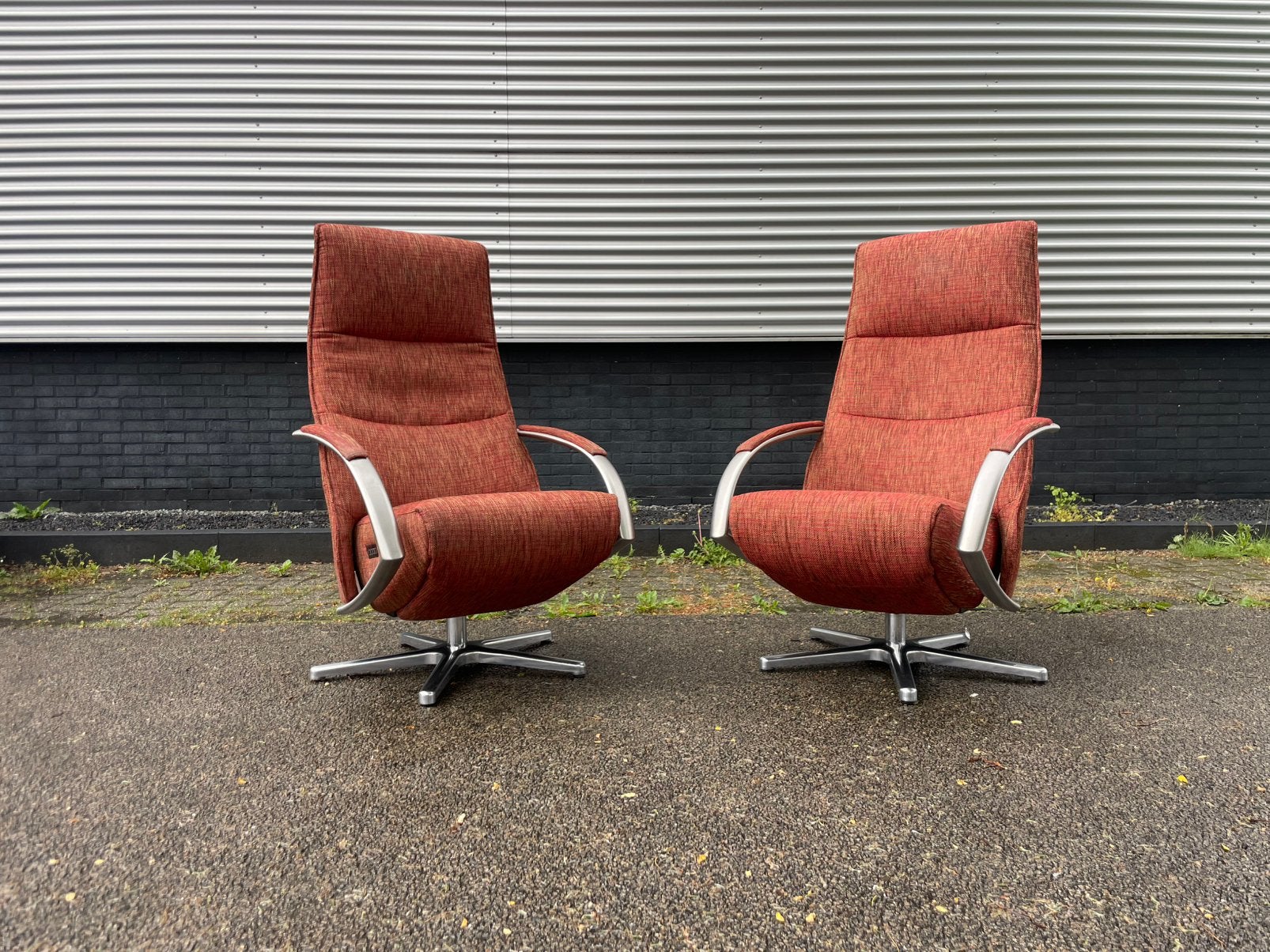 Set de toekomst twice 002 relax fauteuils / relax stoelen, Huis en Inrichting, Gebruikt, Minder dan 75 cm, Leer, Ophalen of Verzenden