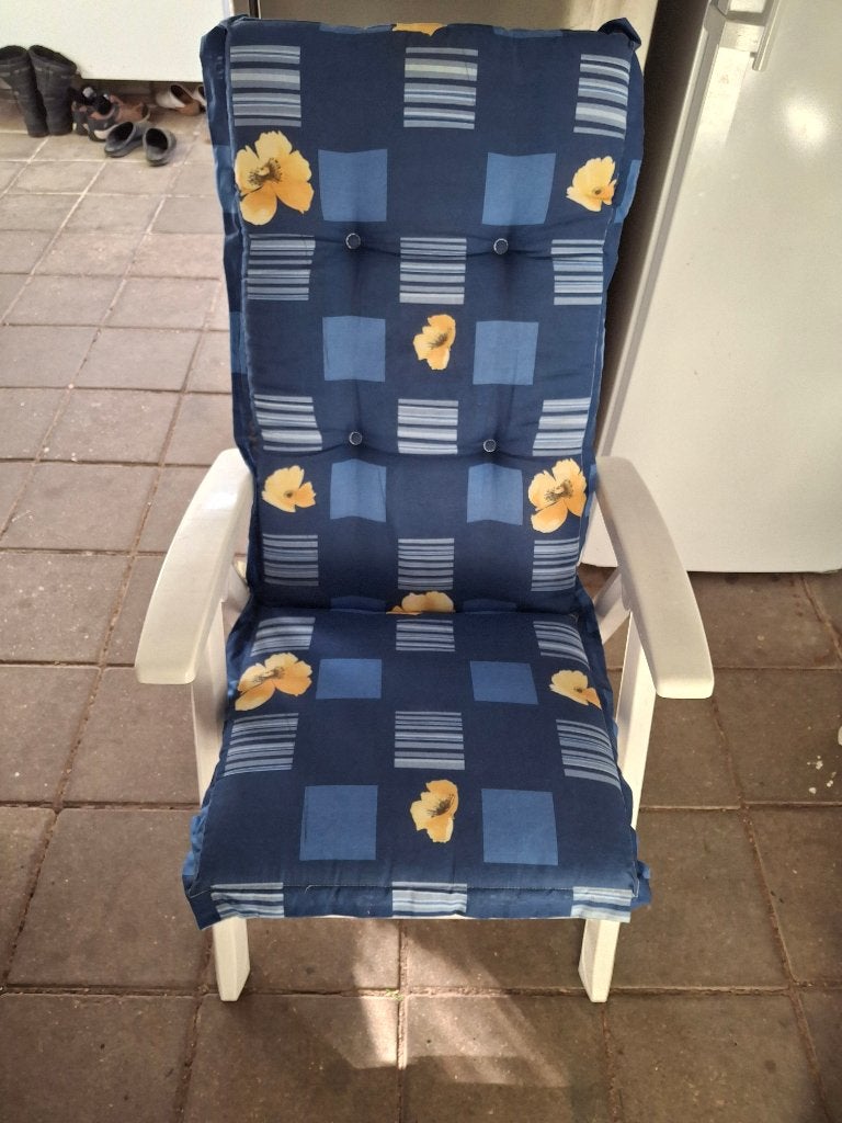 Complete 5-delige tuinset:2x Hartmann  2x Aquarius 4 kussens, Tuin en Terras, Ophalen, 4 zitplaatsen, Kunststof, Gebruikt